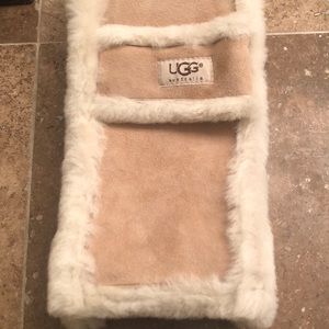 Ugg Scarf